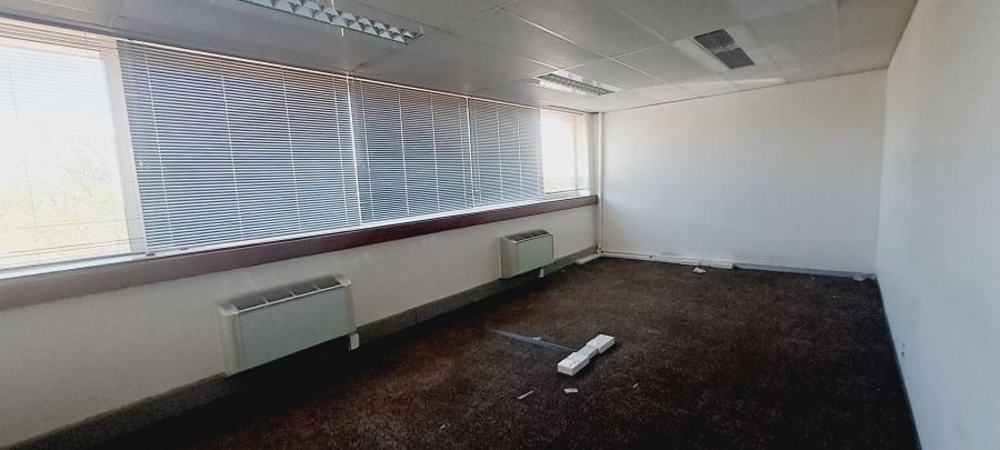 To Let commercial Property for Rent in Bo Oakdale Western Cape